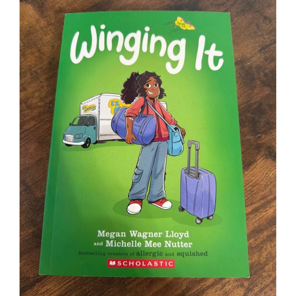 Winging It Graphic Novel Megan Wagner Lloyd Michelle Mee Nutter Scholastic 2025